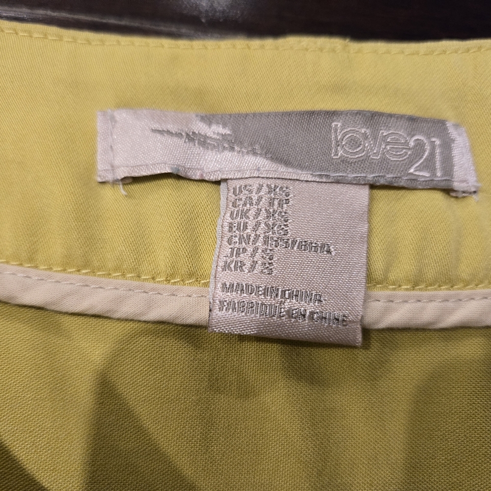 Mini skirt - Picture 3 of 4